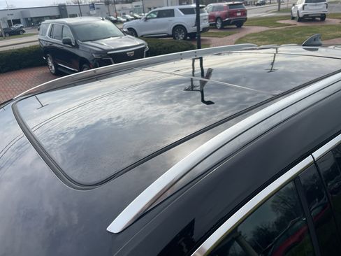 Used 2025 Cadillac XT5 Premium Luxury image 12