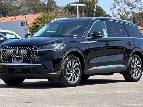 New 2025 Lincoln Aviator 2WD w/ Equipment Group 101A image 7