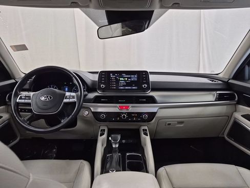Used 2020 Kia Telluride S w/ S 8 Passenger Seating Package FWD image 13