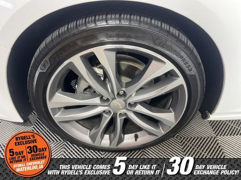 Used 2024 Chevrolet Malibu LT FWD image 17