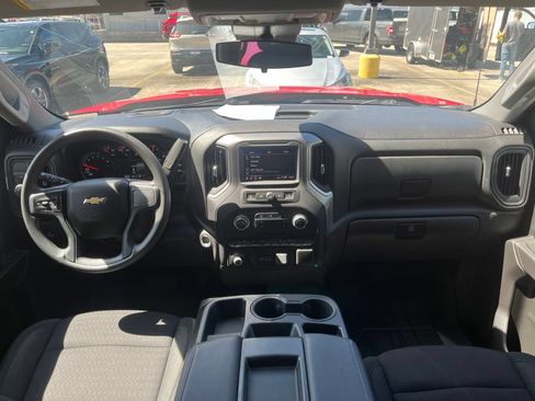 Certified 2024 Chevrolet Silverado 1500 Custom RWD image 9