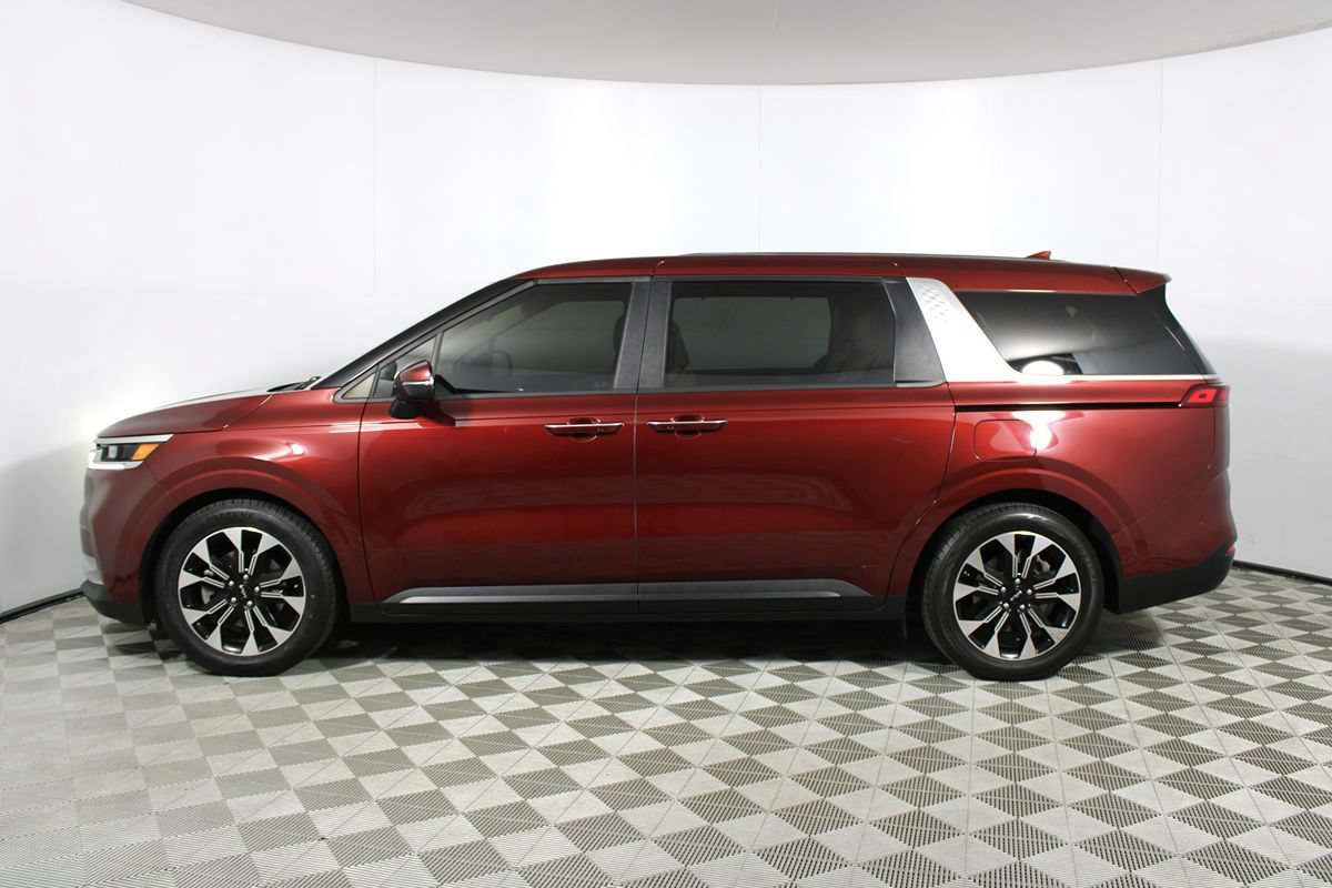 Used 2022 Kia Carnival EX FWD image 33