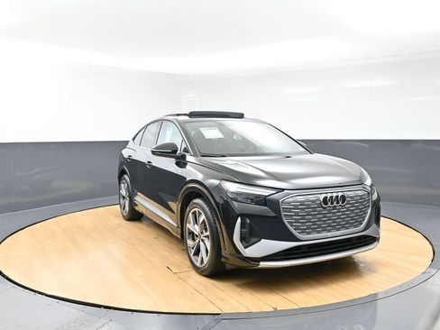 Used 2024 Audi Q4 e-tron Premium Plus AWD/4WD image 3