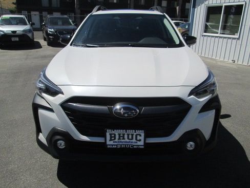 Used 2023 Subaru Outback Premium AWD/4WD image 2