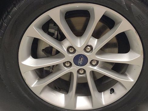 Used 2020 Ford Fusion SE FWD image 31