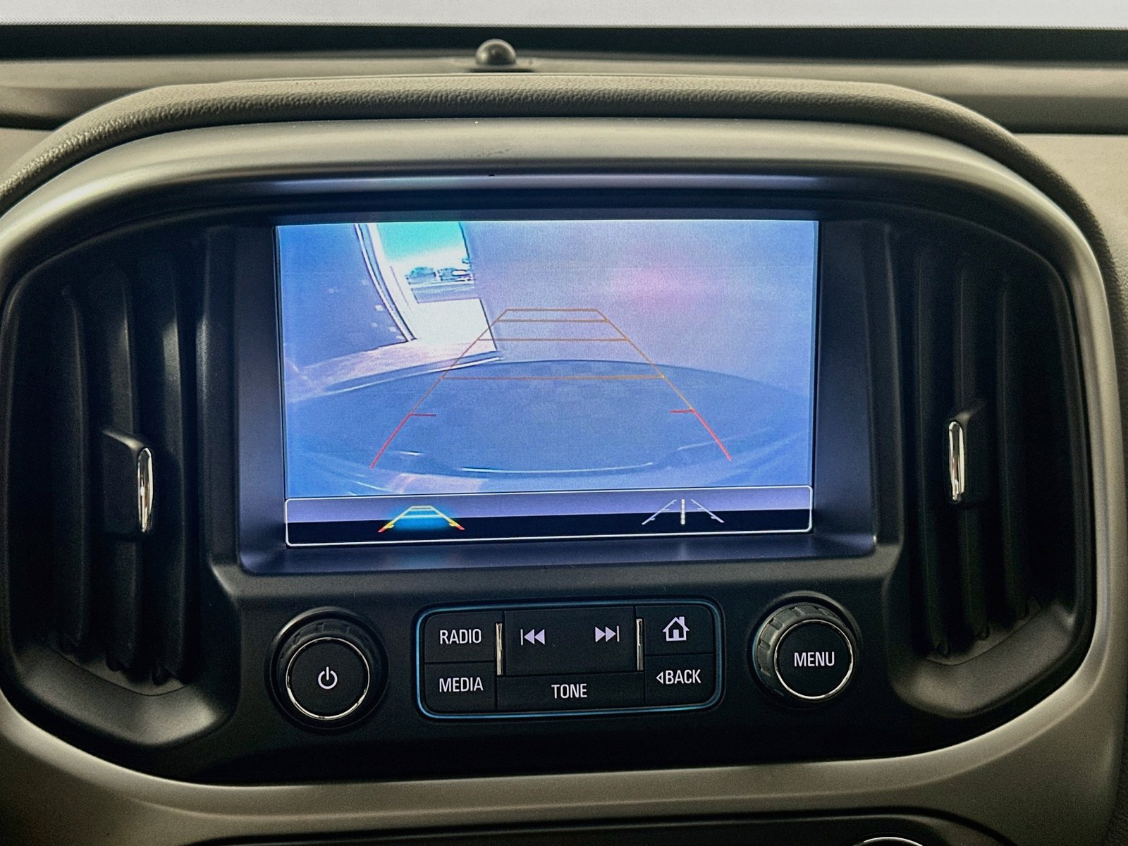Used 2018 Chevrolet Colorado LT w/ Luxury Package, Chrome AWD/4WD image 13