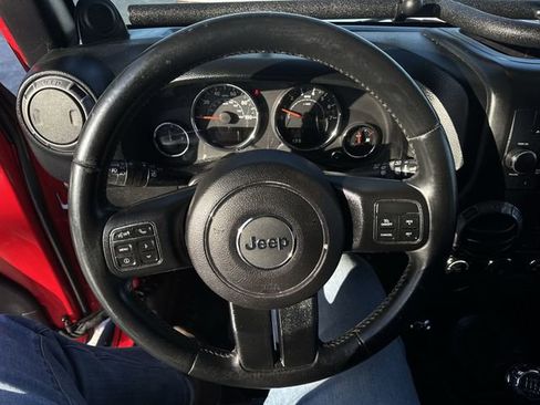 Used 2014 Jeep Wrangler Unlimited Sport w/ Quick Order Package 23S AWD/4WD image 15