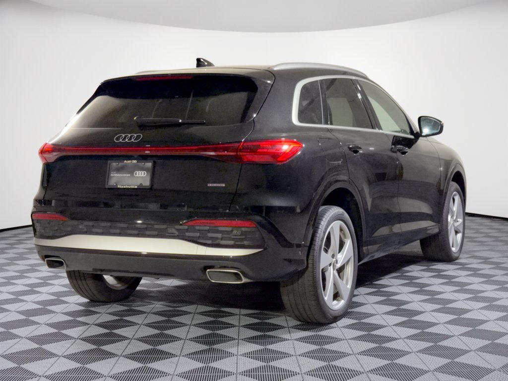 Certified 2025 Audi Q5 Premium Plus w/ Premium Plus AWD/4WD image 9