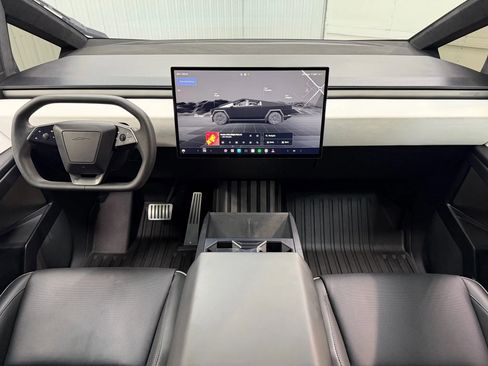 Used 2024 Tesla Cybertruck AWD Crew Cab image 13