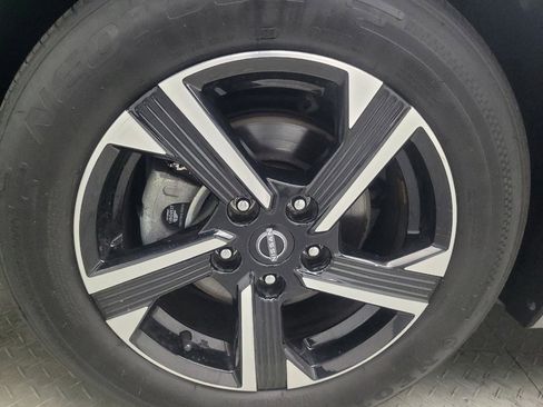 Used 2024 Nissan Sentra SV FWD image 31
