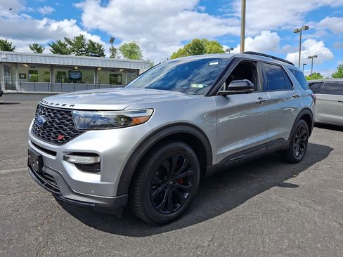 Used 2020 Ford Explorer ST AWD/4WD image 3