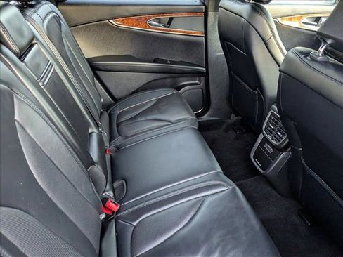 Used 2019 Lincoln Nautilus Select image 21