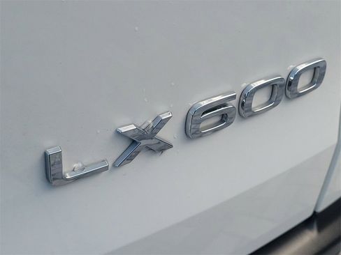 Used 2024 Lexus LX 600 F Sport image 10
