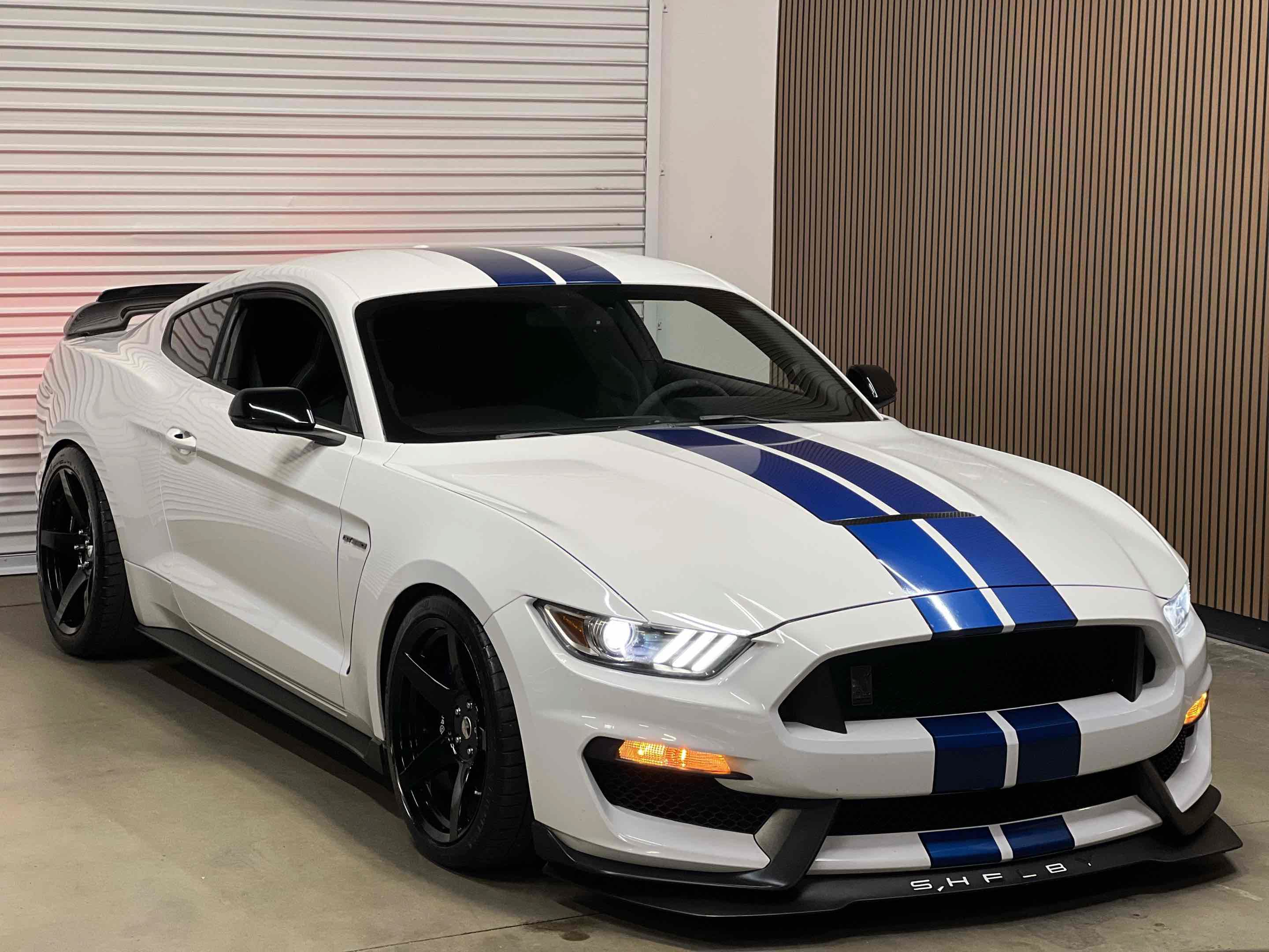 Used 2017 Ford Mustang Shelby GT350 RWD image 33