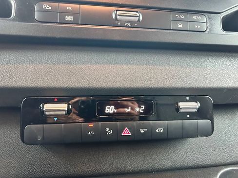 Used 2021 Mercedes-Benz Sprinter 2500 image 20
