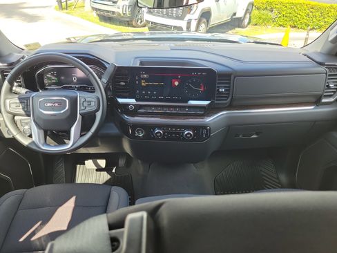Used 2024 GMC Sierra 1500 Elevation RWD image 16