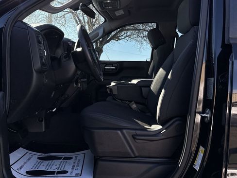 Used 2019 Chevrolet Silverado 1500 Custom w/ Custom Value Package image 13