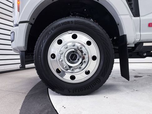 Used 2025 Ford F450 Platinum w/ FX4 Off-Road Package AWD/4WD image 33