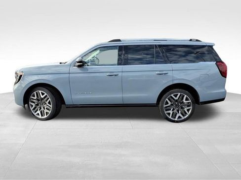 New 2025 Ford Expedition Platinum w/ Platinum Ultimate Package image 4