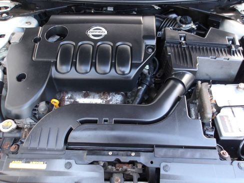 Used 2012 Nissan Altima 2.5 SL w/ 2.5SL Pkg FWD image 24