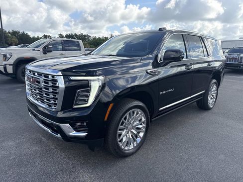 New 2026 GMC Yukon Denali w/ Denali Reserve Package AWD/4WD image 7