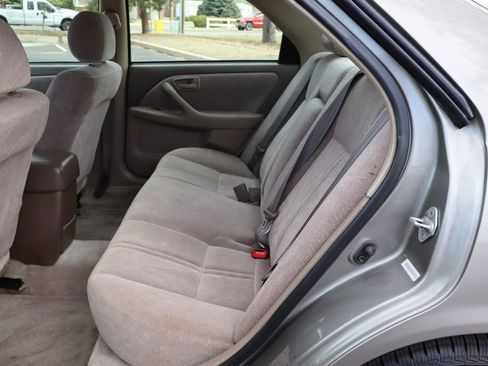 Used 1998 Toyota Camry CE image 20