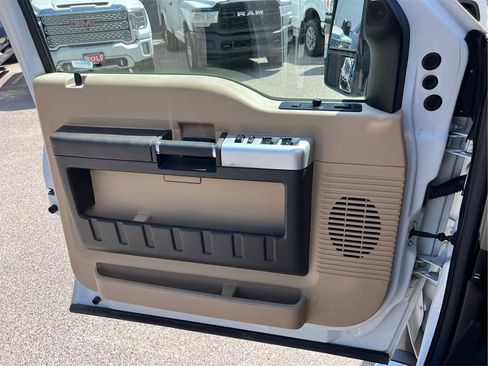 Used 2014 Ford F350 Lariat w/ Lariat Ultimate Package AWD/4WD image 21