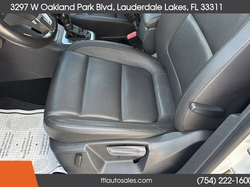 Used 2016 Volkswagen Tiguan S image 23