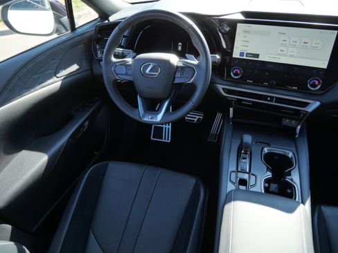 Used 2025 Lexus RX 500h F Sport AWD/4WD image 9