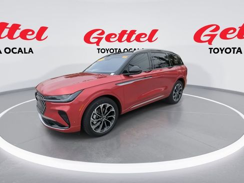 Used 2024 Lincoln Nautilus Reserve image 4