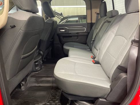 Used 2020 RAM 3500 Big Horn w/ Level 2 Equipment Group AWD/4WD image 21