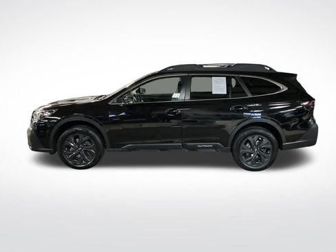 Certified 2022 Subaru Outback Onyx Edition XT image 2