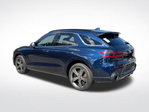 Used 2023 Genesis GV70 2.5T w/ Sport Prestige Package AWD/4WD image 3