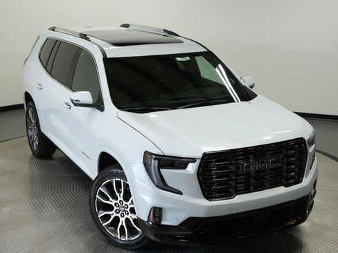 New 2026 GMC Acadia Denali Ultimate w/ LPO, Floor Liner Package AWD/4WD image 54