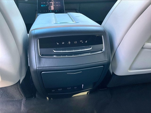 Used 2026 Cadillac Escalade Platinum Sport w/ LPO, ONYX Package AWD/4WD image 25