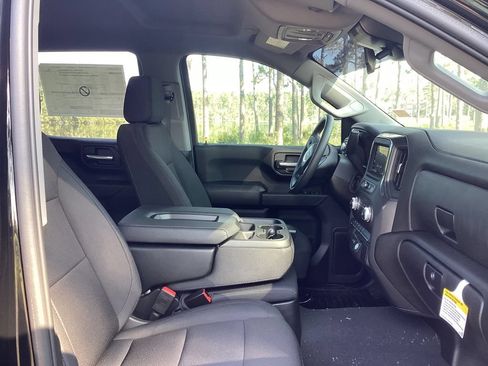 New 2025 GMC Sierra 1500 Pro w/ Graphite Edition AWD/4WD image 15