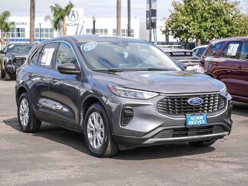 Certified 2024 Ford Escape Active FWD image 3