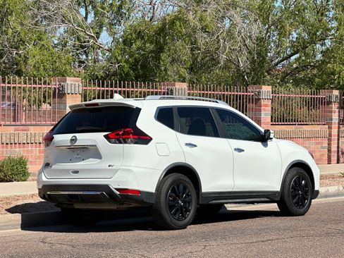 Used 2019 Nissan Rogue SV FWD image 10