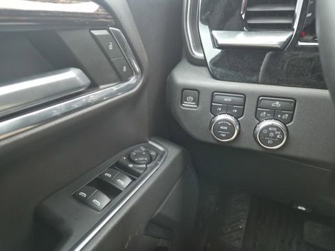 Used 2023 GMC Sierra 1500 Elevation image 15