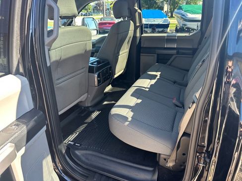 Used 2017 Ford F150 XLT w/ Equipment Group 302A Luxury image 10