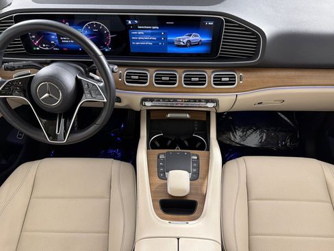 Used 2024 Mercedes-Benz GLE 350 4MATIC image 12
