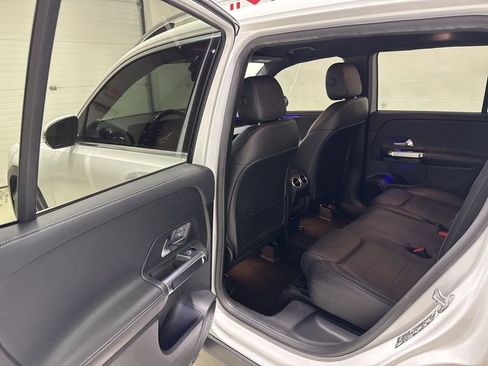 Used 2021 Mercedes-Benz GLB 35 AMG GLB 35 AMG w/ Premium Package image 31