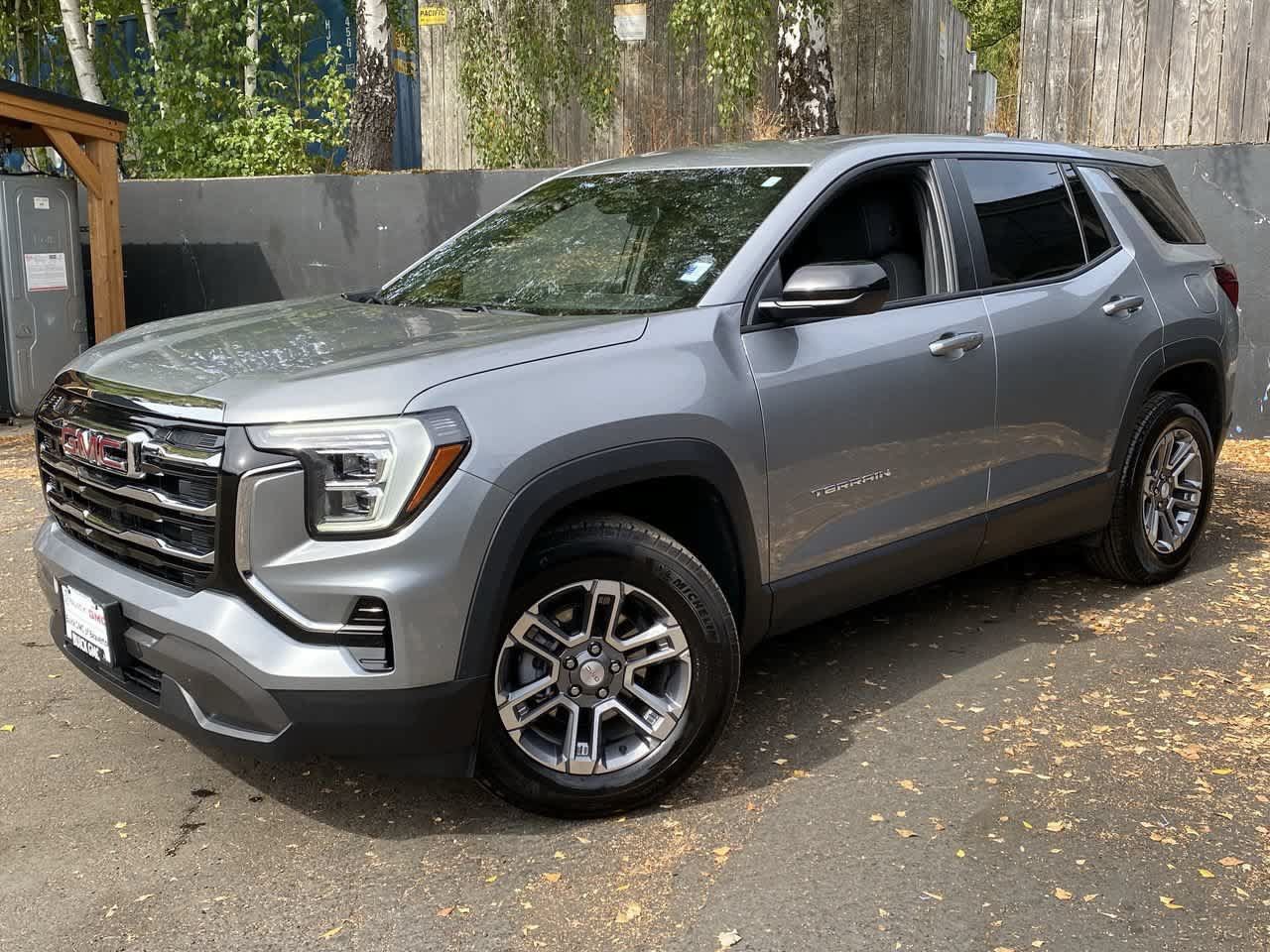 Used 2026 GMC Terrain Elevation AWD/4WD image 1