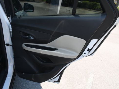 Used 2019 Buick Encore Preferred FWD image 18