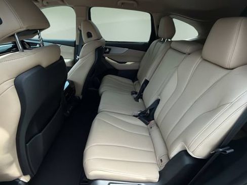 Used 2023 Acura MDX FWD w/ Technology Package image 18