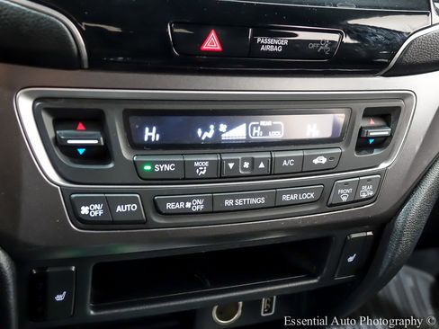 Used 2022 Honda Pilot Sport image 23