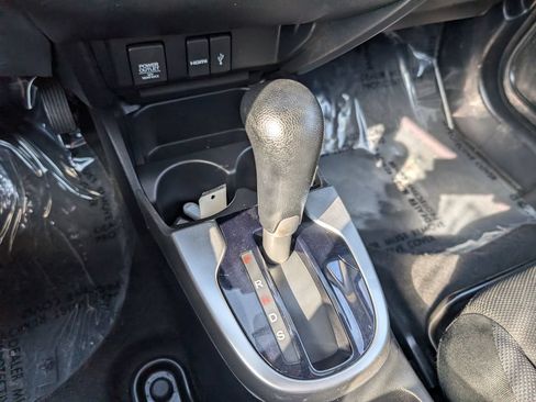 Used 2015 Honda Fit EX image 18