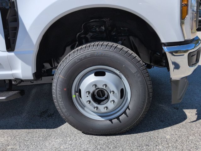 New 2027 Ford F350 XL w/ XL Chrome Package AWD/4WD image 10