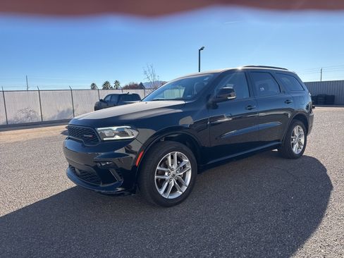 Used 2023 Dodge Durango GT image 1