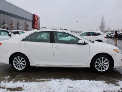 Used 2013 Toyota Camry XLE image 6